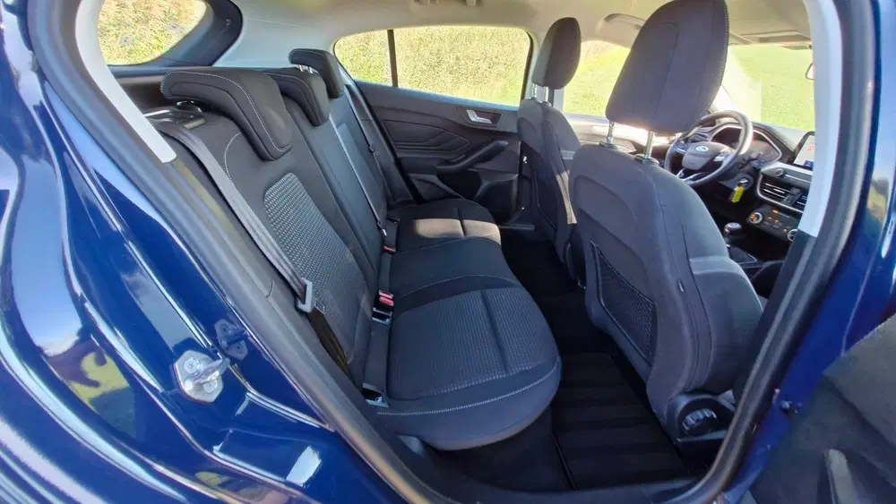 Ford Focus 1.0 EcoBoost Trend Edition Business 101PK uit 2020, foto 14