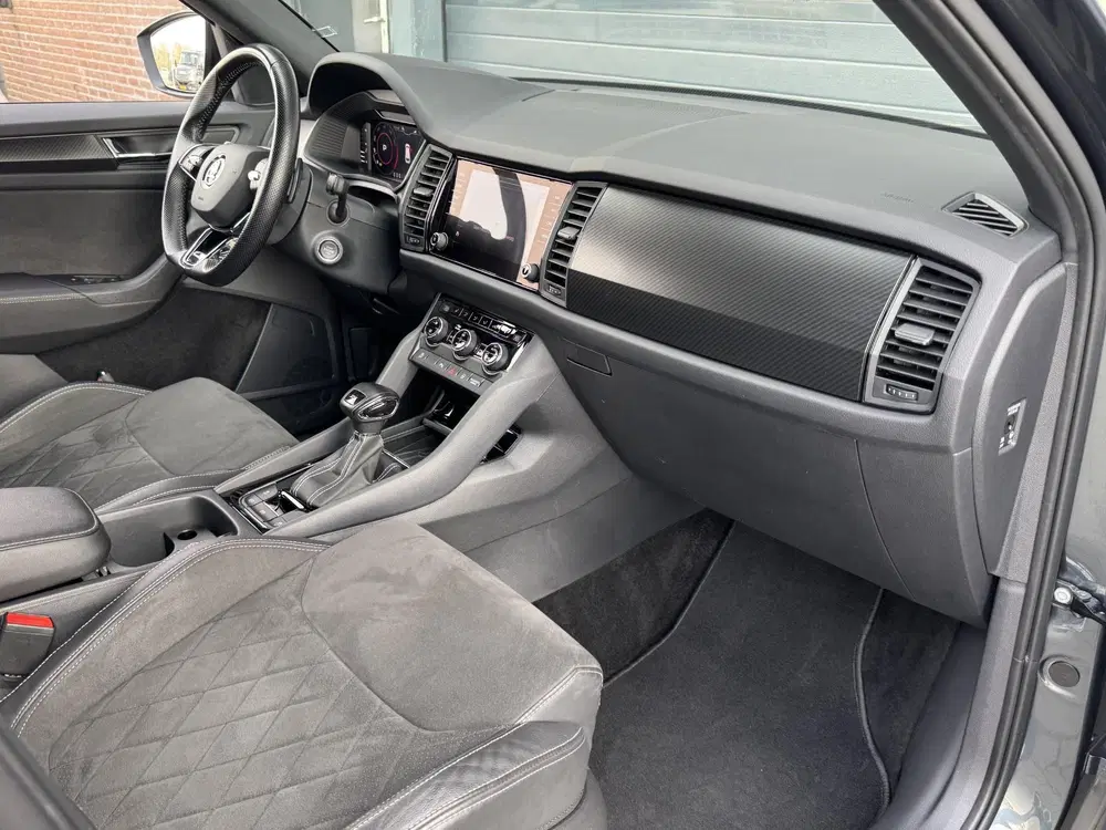 Skoda Kodiaq 1.5 TSI SPORTLINE BUSINESS I AUTOMAAT I TR uit 2021, foto 9