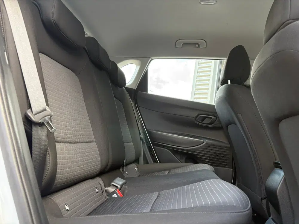 Hyundai i20 1.0 T-GDI Comfort Smart -AIRCO-CRUISECONTR uit 2024, foto 9