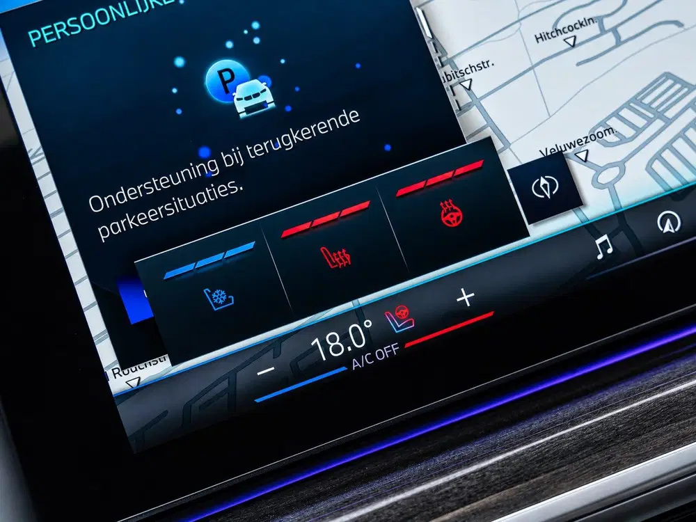 BMW 7-serie 750e XDrive uit 2023, foto 14