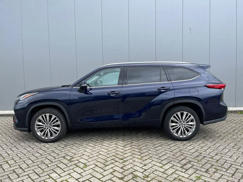 Toyota Highlander 2.5 AWD Hybrid Executive 7P uit 2022, foto 2