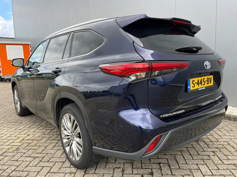 Toyota Highlander 2.5 AWD Hybrid Executive 7P uit 2022, foto 3