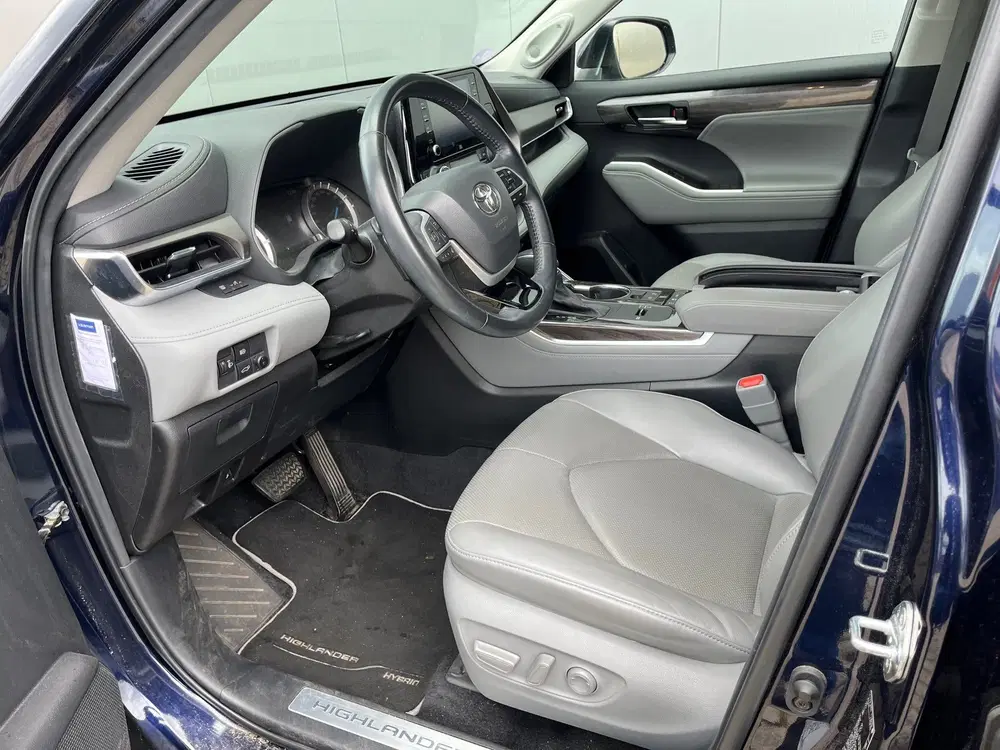 Toyota Highlander 2.5 AWD Hybrid Executive 7P uit 2022, foto 4