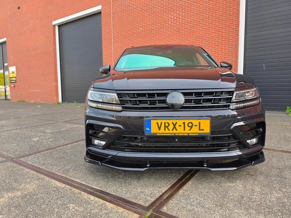 Volkswagen Tiguan 2.0 R-LINE uit 2019, foto 10