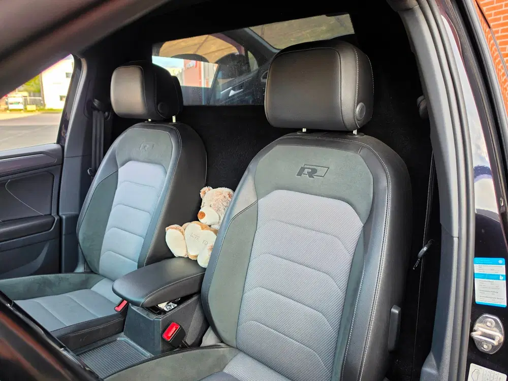 Volkswagen Tiguan 2.0 R-LINE uit 2019, foto 9