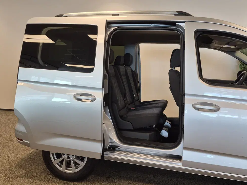 Ford Tourneo Connect L1 Rolstoelauto Automaat 3+1 of 5+ uit 2025, foto 15