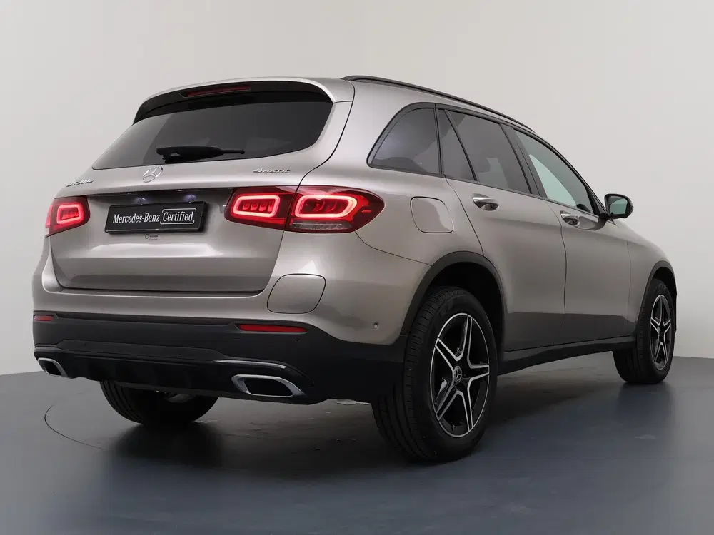 Mercedes-Benz GLC 300e 4MATIC AMG Line uit 2022, foto 2
