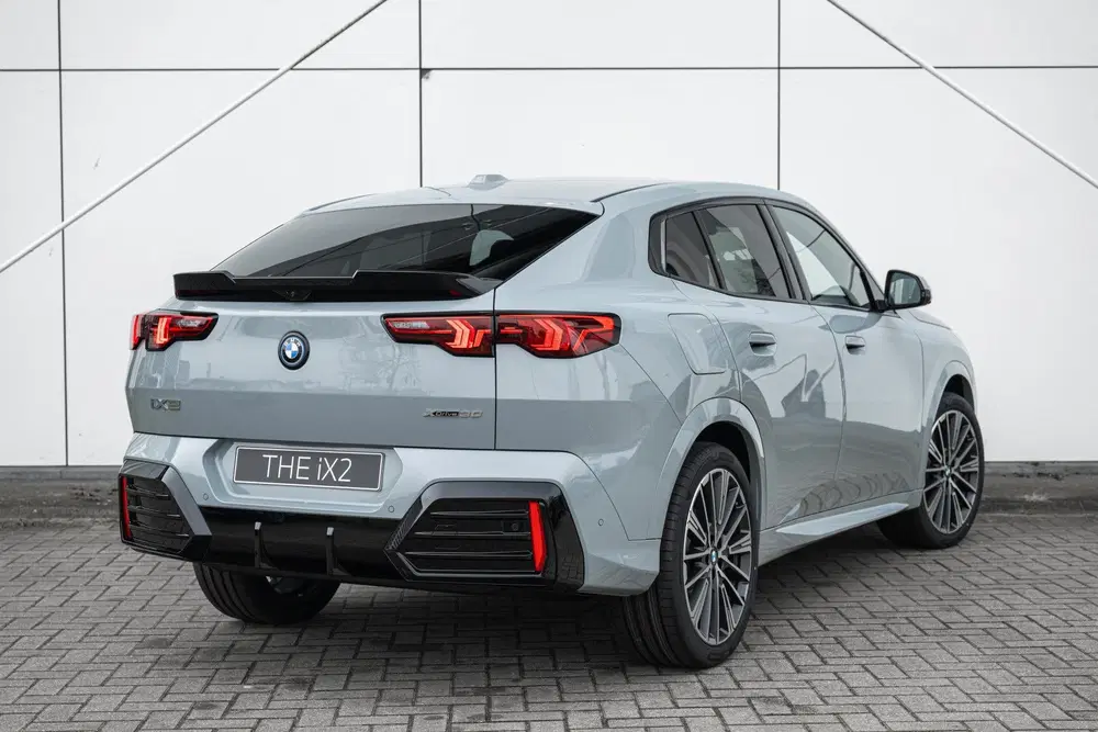 BMW iX2 xDrive30 M Sport uit 2026, foto 2
