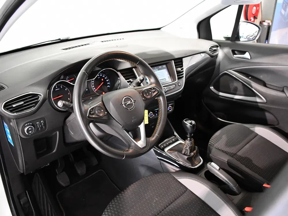 Opel Crossland 1.2 Turbo Innovation uit 2021, foto 4