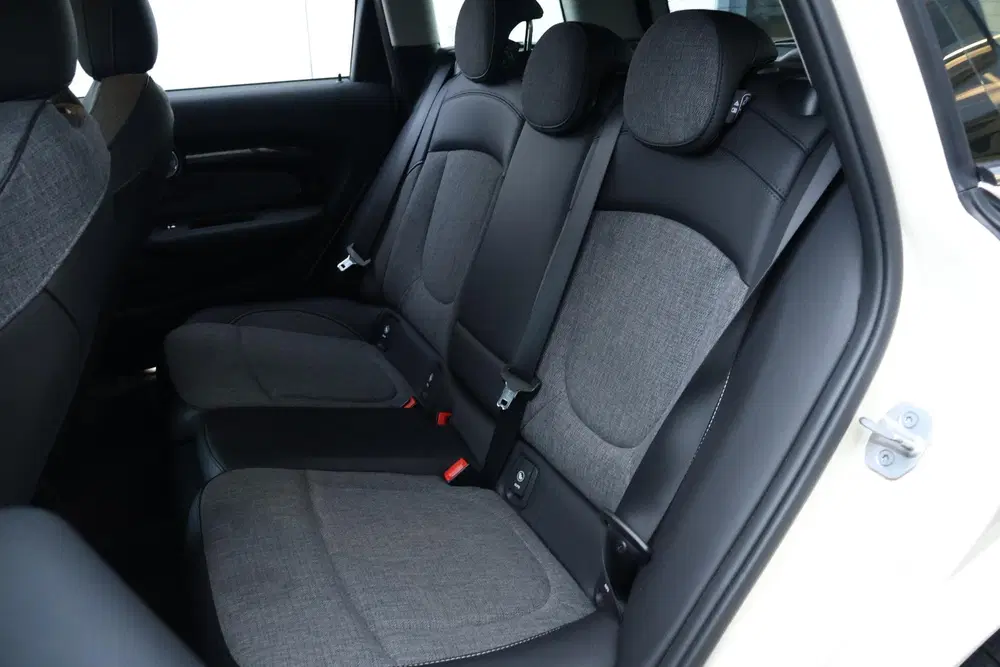 Mini Clubman 1.5 One Business Edition uit 2022, foto 14