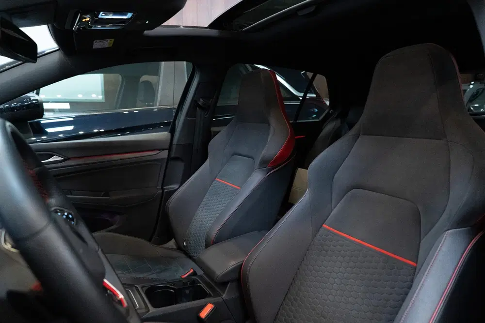 Volkswagen Golf 2.0 TSI GTI Clubsport PANO uit 2022, foto 5