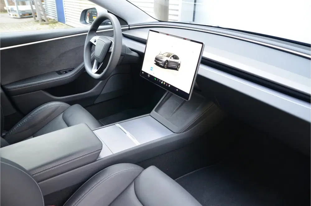 Tesla Model 3 Performance AWD 78 kWh Highland AutoPilot4 uit 2024, foto 12