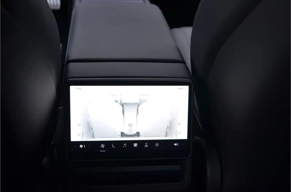 Tesla Model 3 Performance AWD 78 kWh Highland AutoPilot4 uit 2024, foto 14
