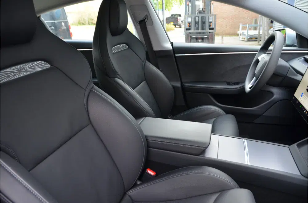 Tesla Model 3 Performance AWD 78 kWh Highland AutoPilot4 uit 2024, foto 3