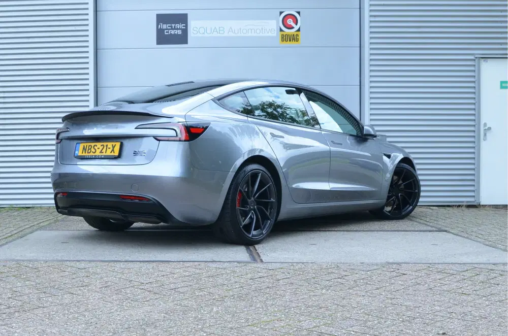 Tesla Model 3 Performance AWD 78 kWh Highland AutoPilot4 uit 2024, foto 9