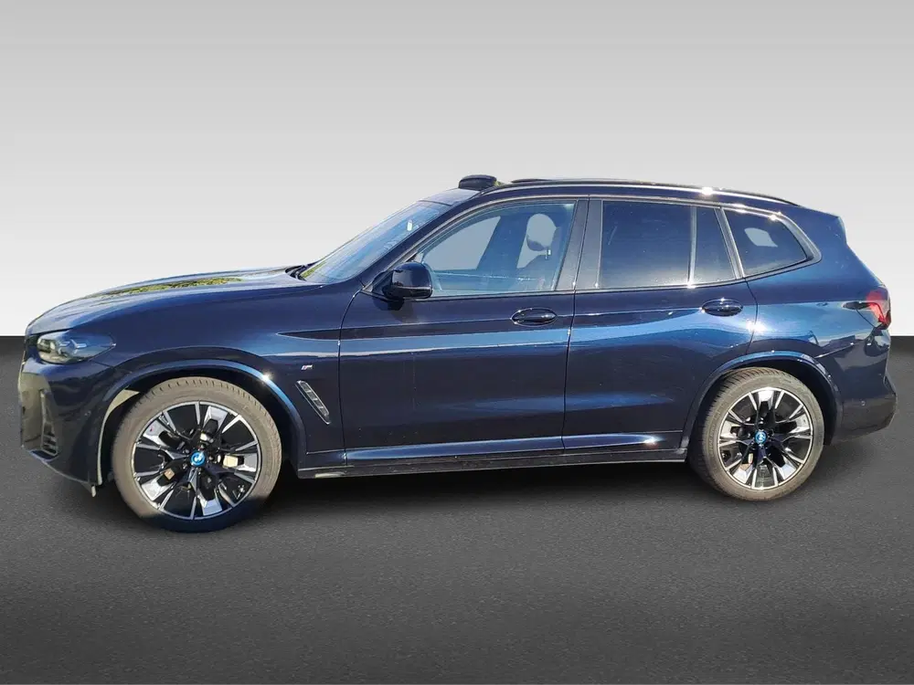 BMW iX3 Executive M-Sport Automaat 80 kWh uit 2022, foto 2