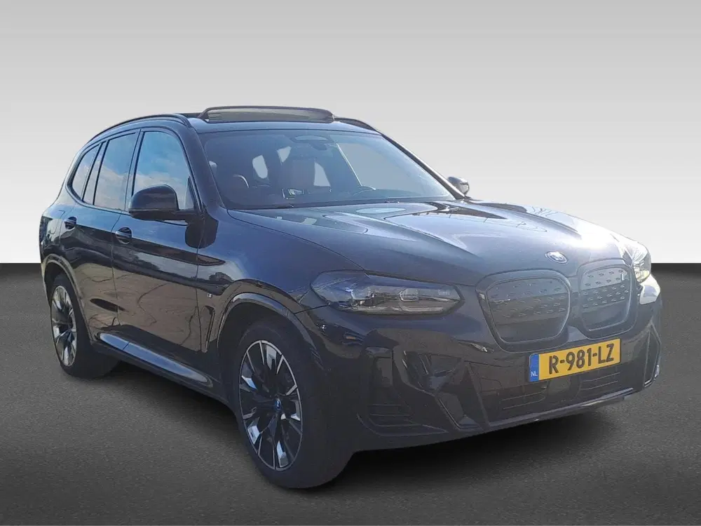 BMW iX3 Executive M-Sport Automaat 80 kWh uit 2022, foto 4