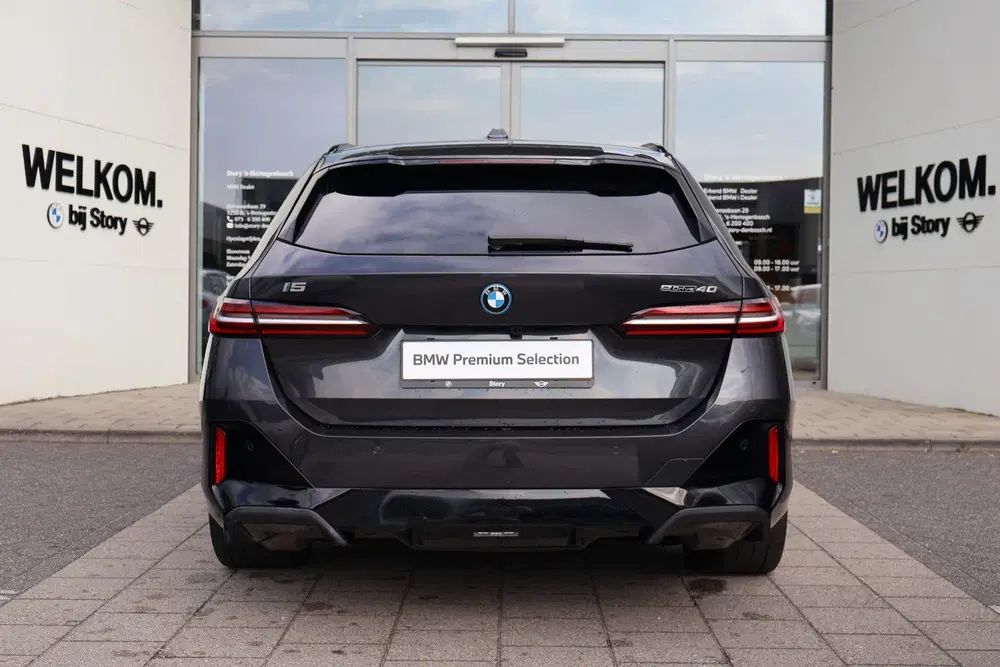 BMW i5 eDrive40 M Sport uit 2025, foto 13