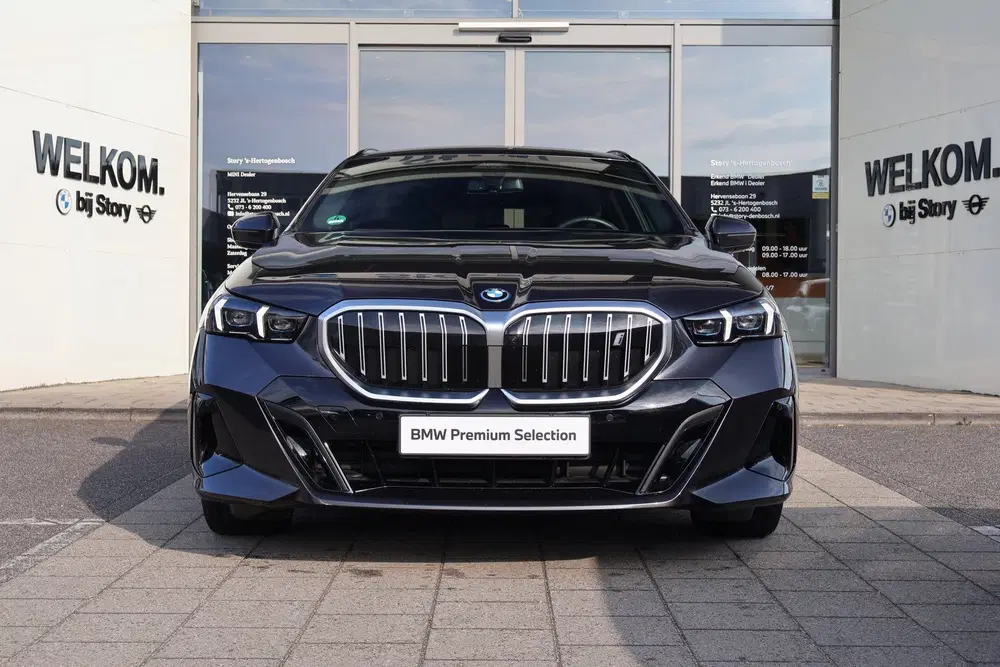 BMW i5 eDrive40 M Sport uit 2025, foto 3