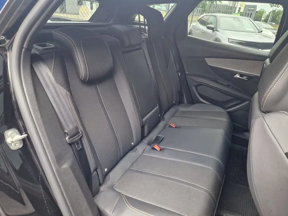 Peugeot 3008 1.2 EAT8 GT-Line AUT 131PK uit 2024, foto 13