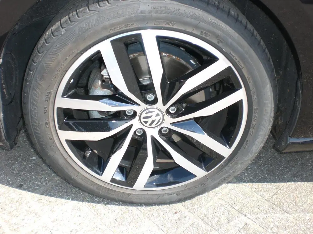 Volkswagen Golf 1.0 TSI Highline 115pk Automaat (DSG uit 2019, foto 2