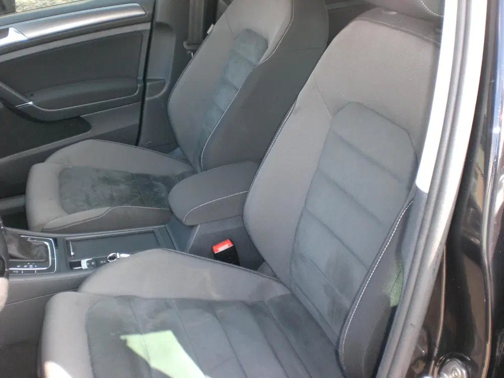 Volkswagen Golf 1.0 TSI Highline 115pk Automaat (DSG uit 2019, foto 3