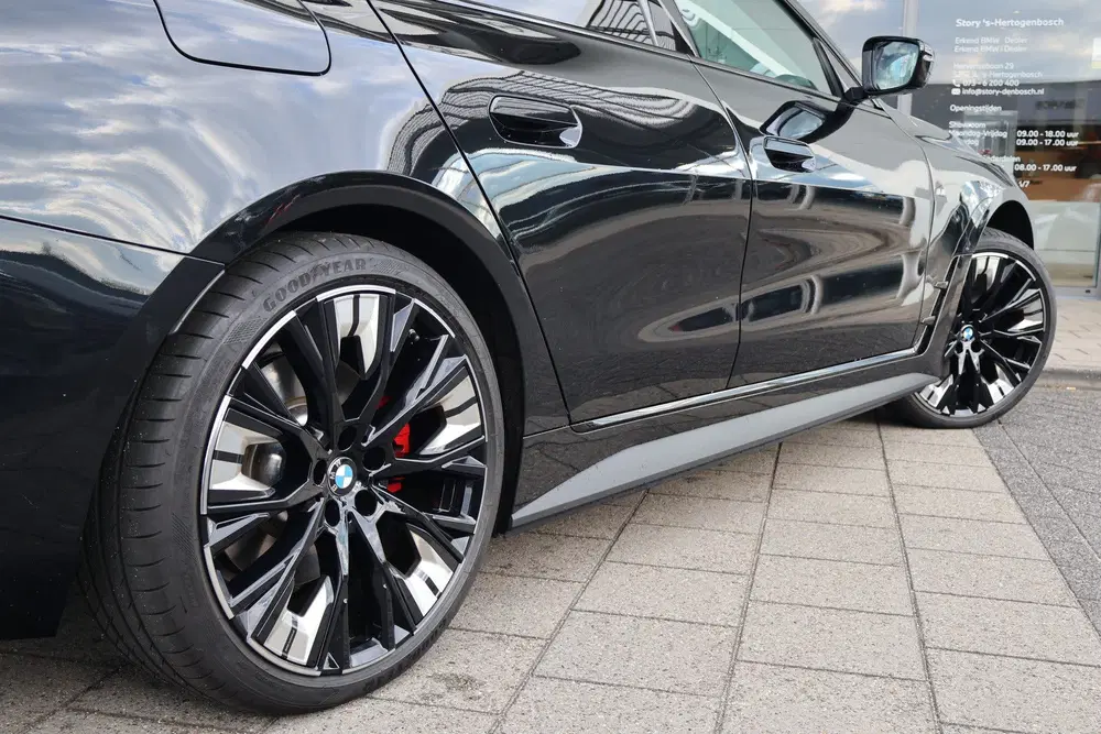 BMW i4 eDrive40 M Sport uit 2025, foto 11