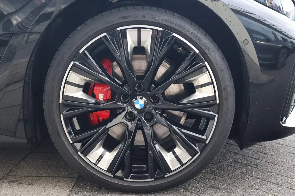 BMW i4 eDrive40 M Sport uit 2025, foto 13