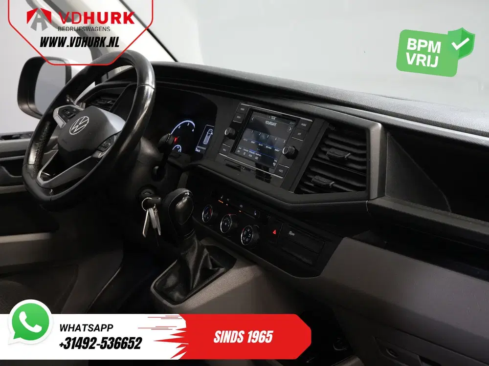 Volkswagen Transporter T6.1 2.0 TDI L2 150 pk Aut. LED uit 2023, foto 3