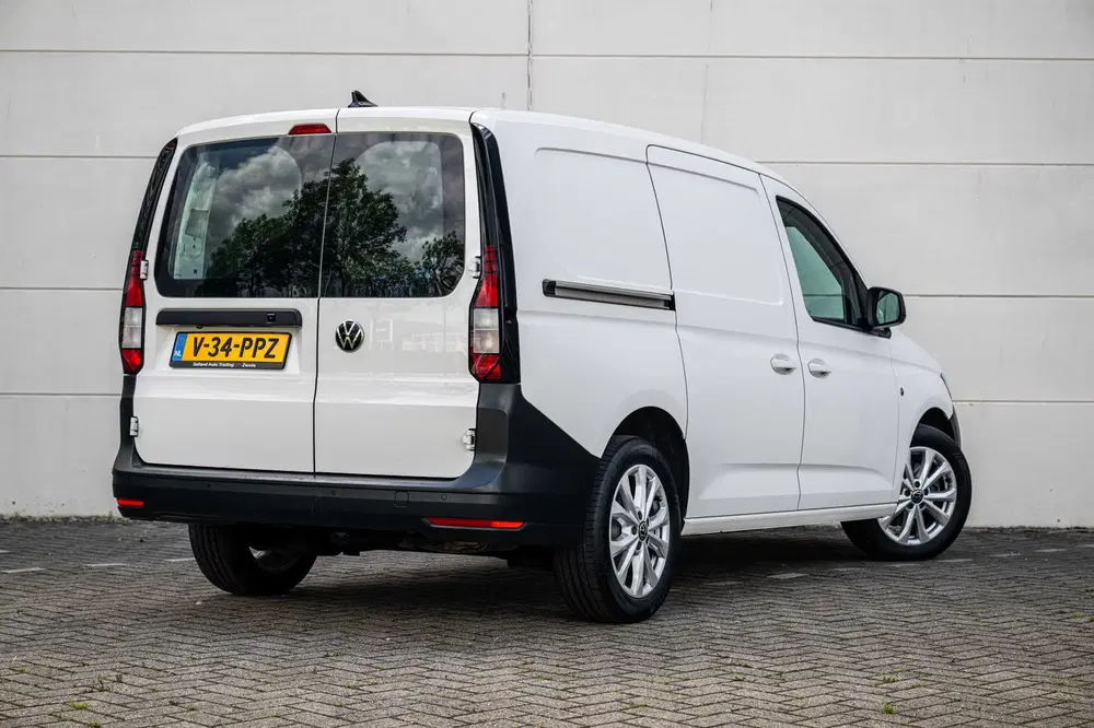 Volkswagen Caddy 1.5 TSI 114pk DSG uit 2022, foto 2