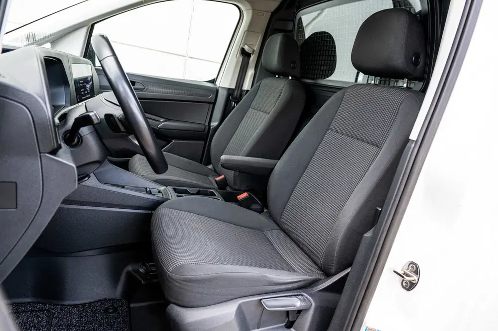 Volkswagen Caddy 1.5 TSI 114pk DSG uit 2022, foto 4