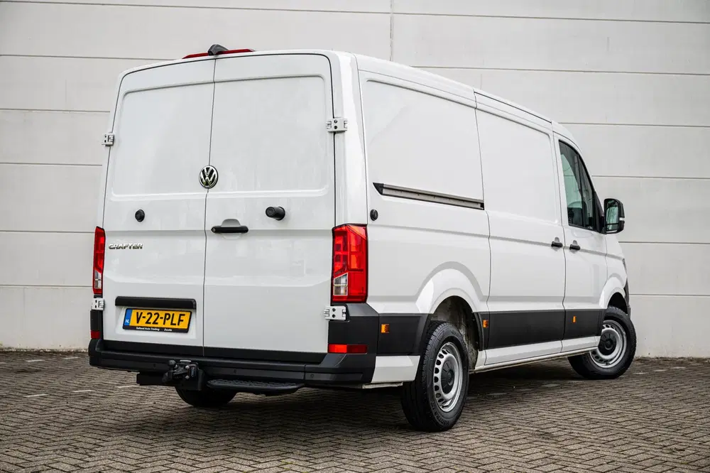 Volkswagen Crafter 2.0 TDI 177pk L3H1 uit 2022, foto 2