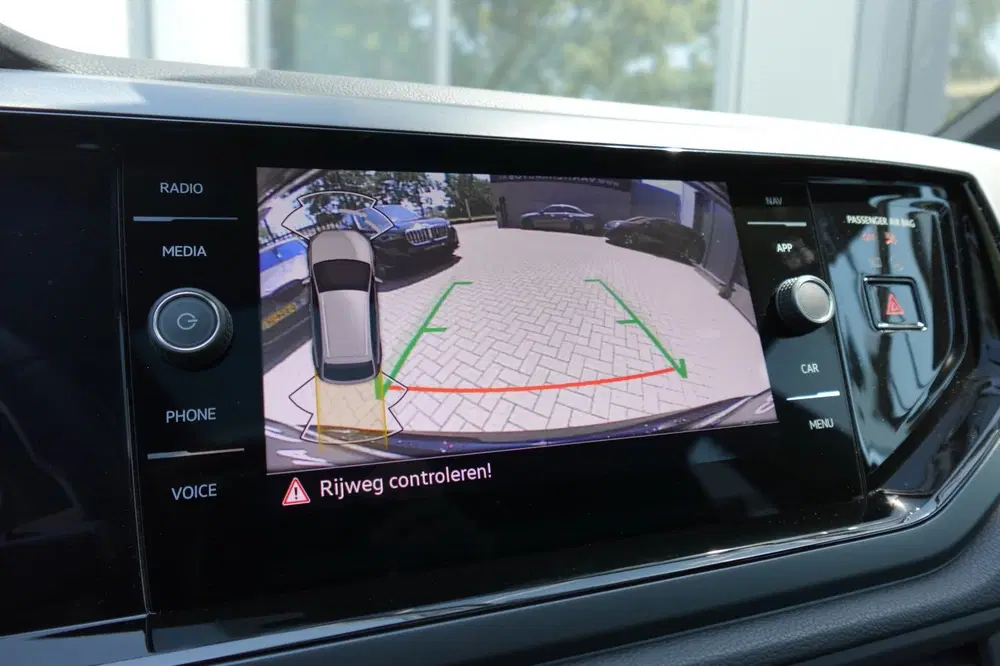 Volkswagen Taigo 1.5 TSI R-Line PANO KEYLESS CAM uit 2022, foto 5