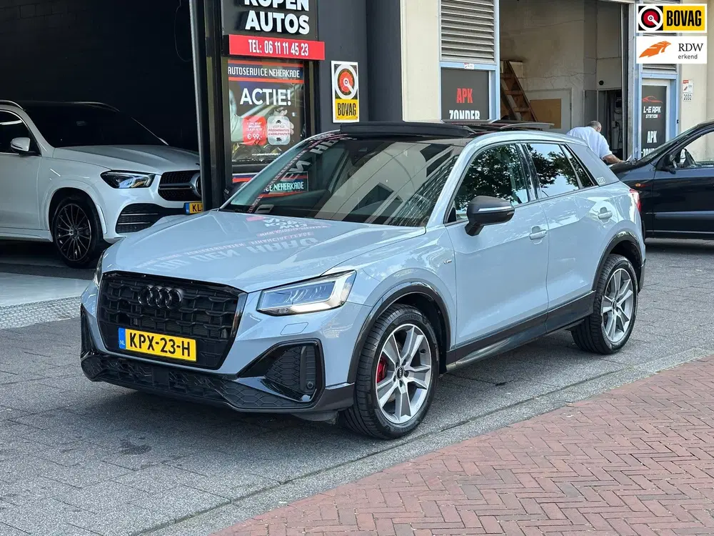 Audi Q2 35 TFSI S-Line Leer Navi Camera Carplay Pa uit 2023
