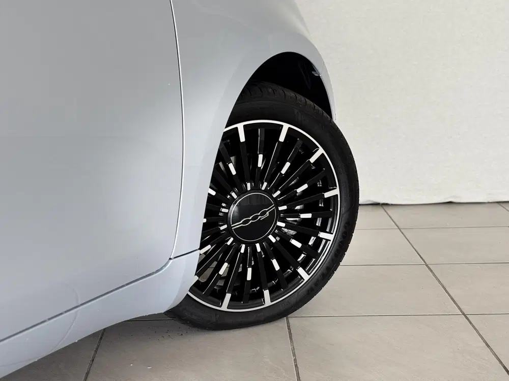 Fiat 500e La Prima 42 kWh uit 2026, foto 15