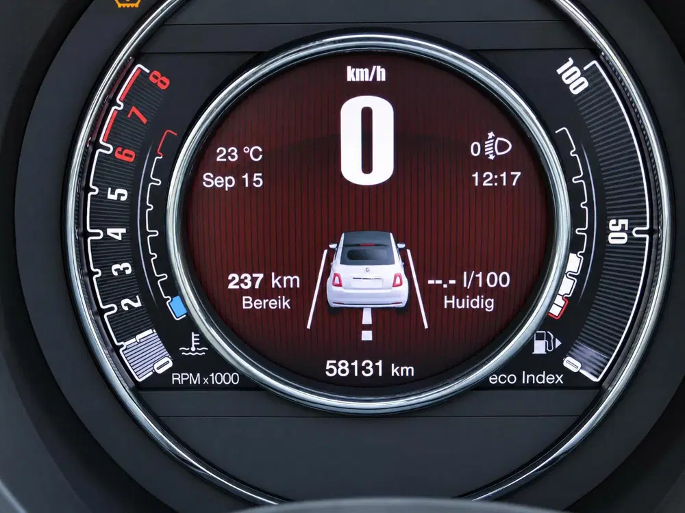 Fiat 500C 1.0 Hybrid Star uit 2020, foto 15