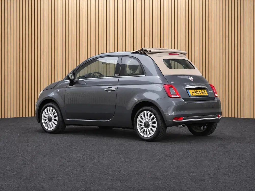 Fiat 500C 1.0 Hybrid Star uit 2020, foto 2