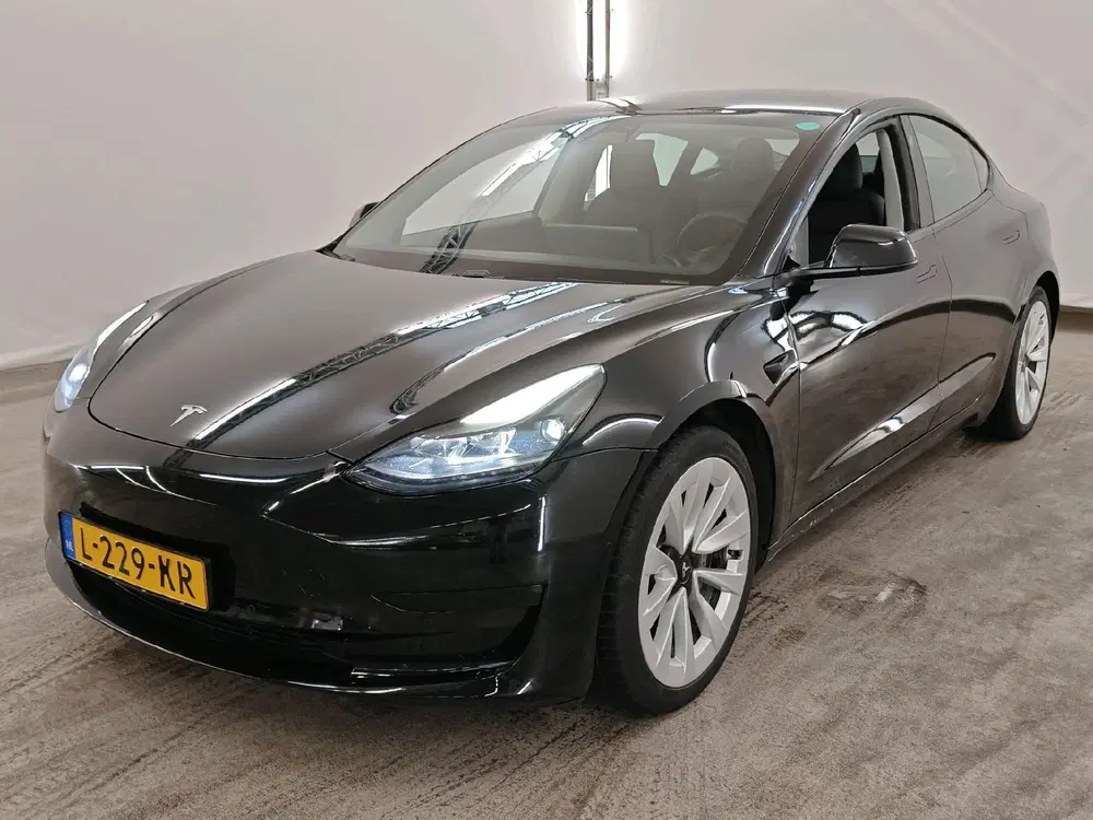 Tesla Model 3 RWD Plus 60 kWh SOH 92 uit 2021, foto 8