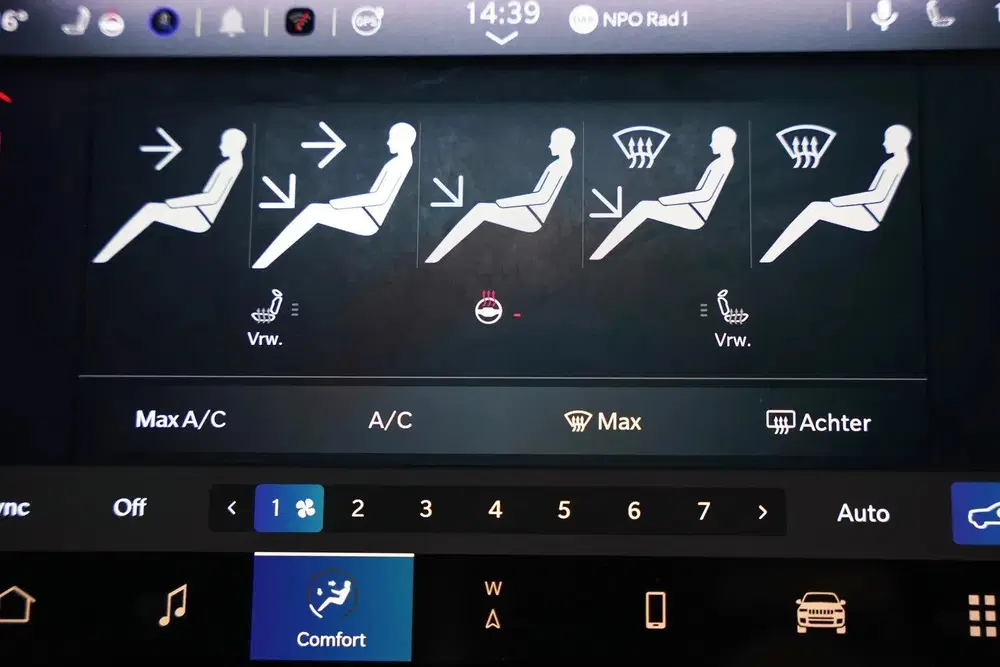Jeep Compass 4xe 240 xe Plug-In Hybrid S Aut. [ Adapt.c uit 2022, foto 14