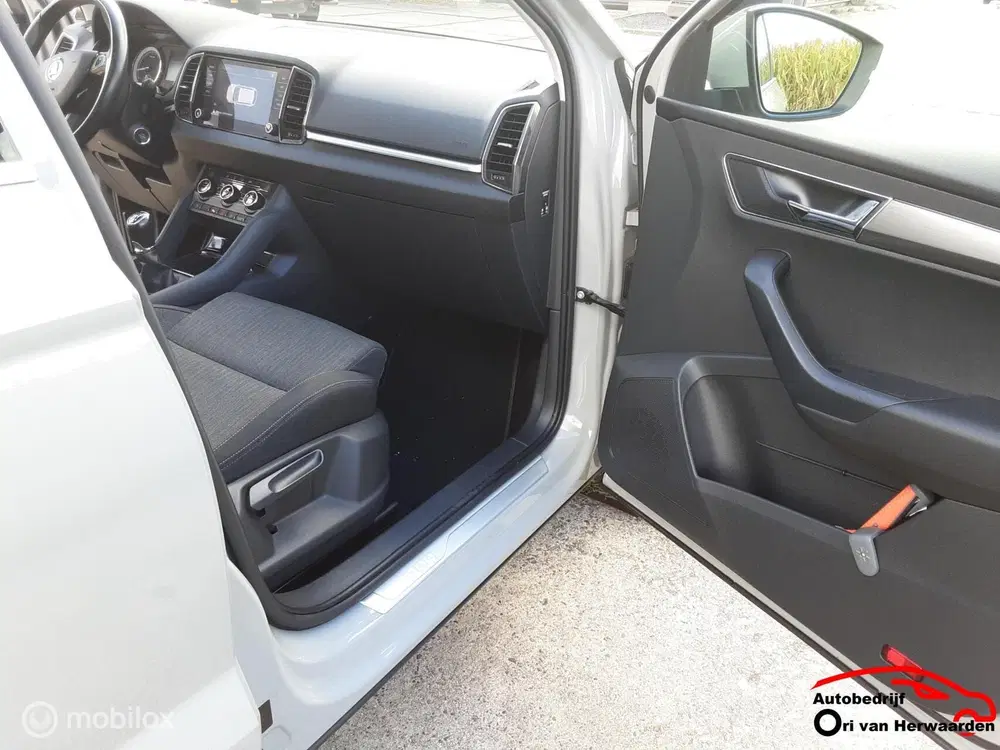 Skoda Karoq 1.0 TSI Business Edition uit 2019, foto 7