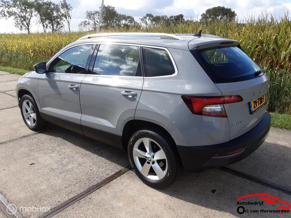 Skoda Karoq 1.0 TSI Business Edition uit 2019, foto 9
