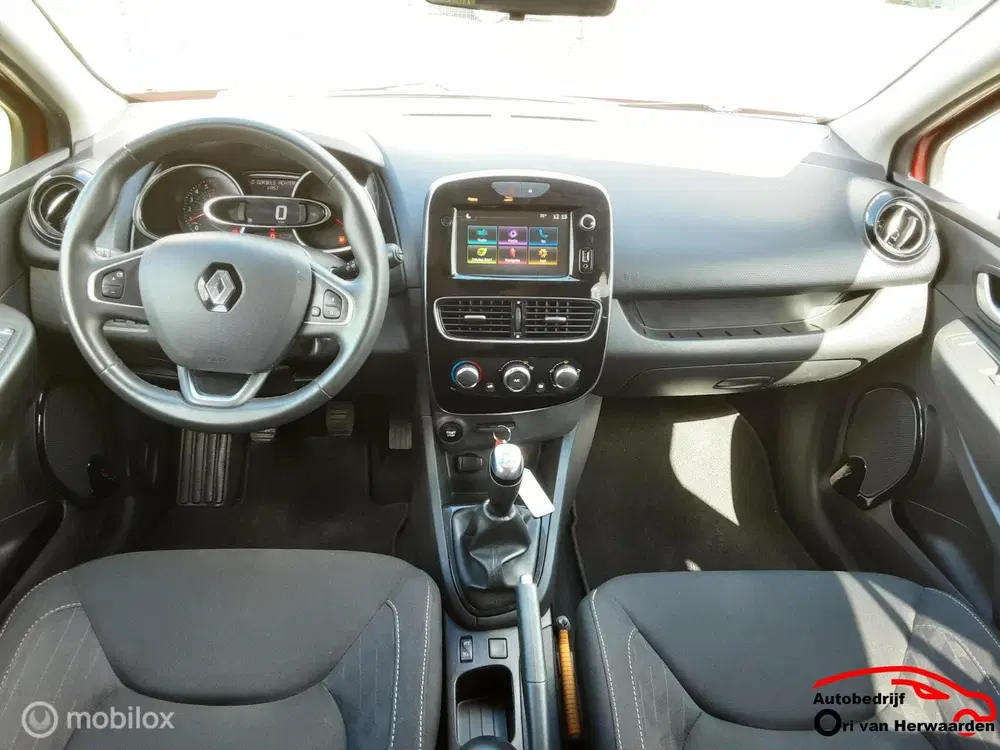 Renault Clio 0.9 TCe Limited uit 2019, foto 3