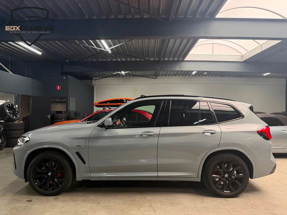 BMW X3 XDrive30e High Executive PANO uit 2022, foto 6