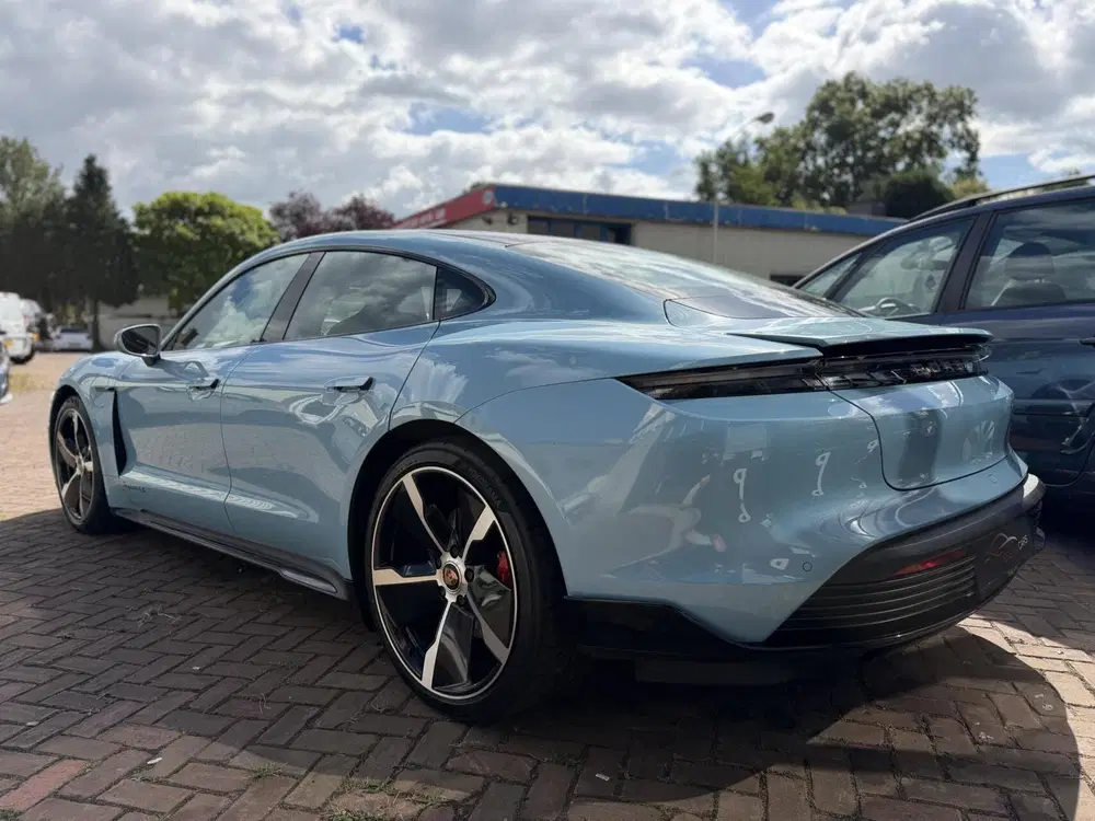 Porsche Taycan 4S 79 kWh uit 2020, foto 6