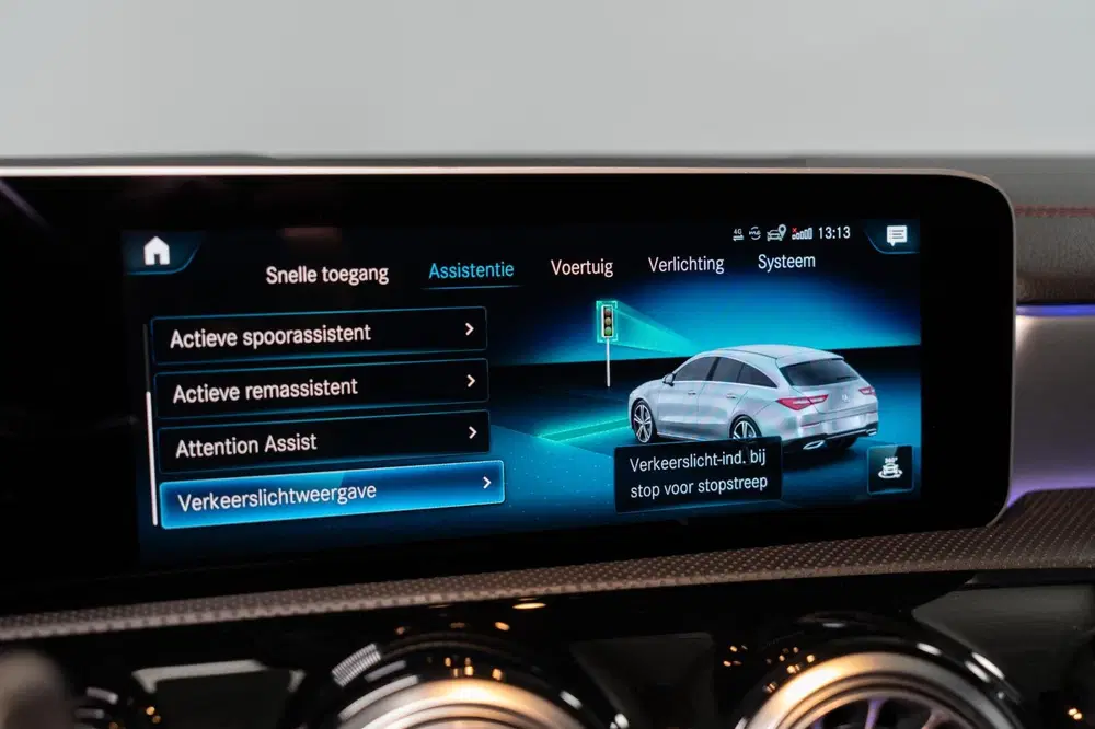 Mercedes-Benz CLA 200 Business Solutio uit 2019, foto 11