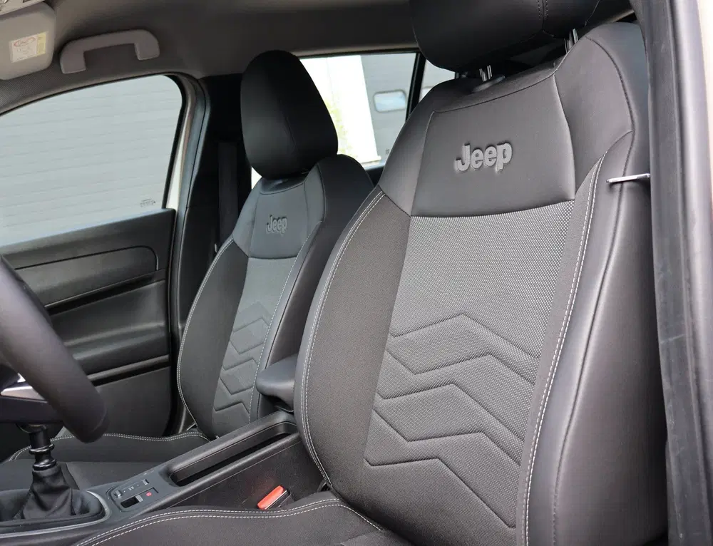 Jeep Avenger 1.2 Longitude Led uit 2025, foto 10