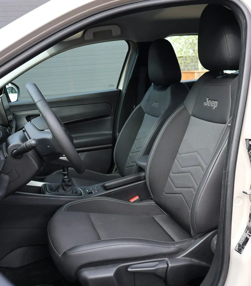 Jeep Avenger 1.2 Longitude Led uit 2025, foto 9