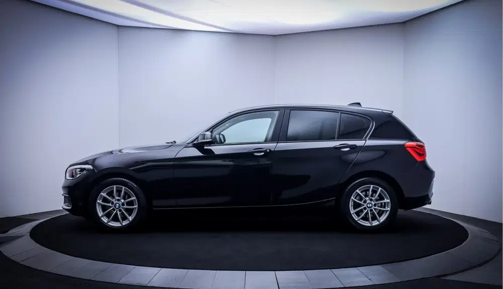 BMW 1-serie 116i Executive FULL LED uit 2019, foto 12