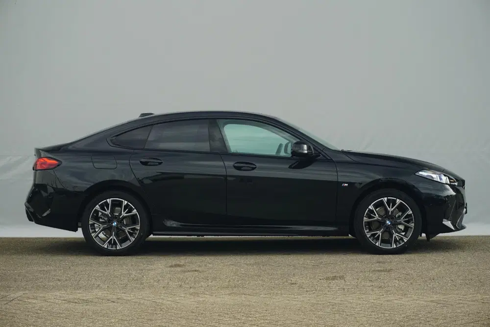 BMW 2-serie Gran Coupé 220 M Sport Design 18'' uit 2025, foto 3