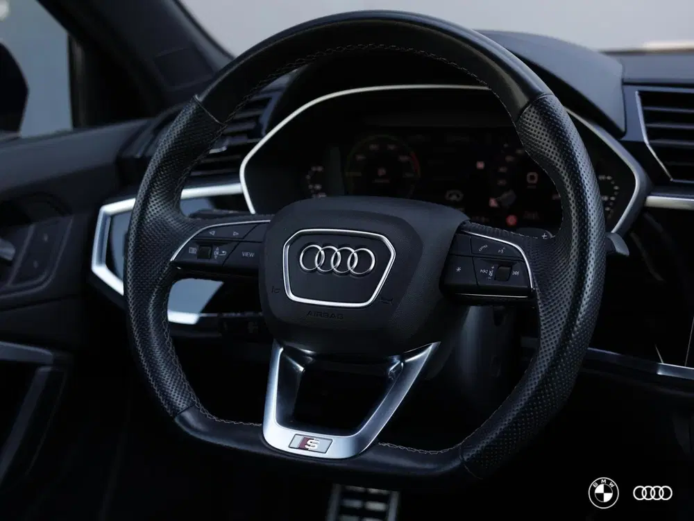 Audi Q3 45 TFSI e S Edition uit 2023, foto 15